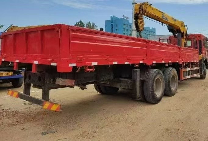 DONGFENG - شاحنة كرين: صور 2 DONGFENG - شاحنة كرين: صور 2
