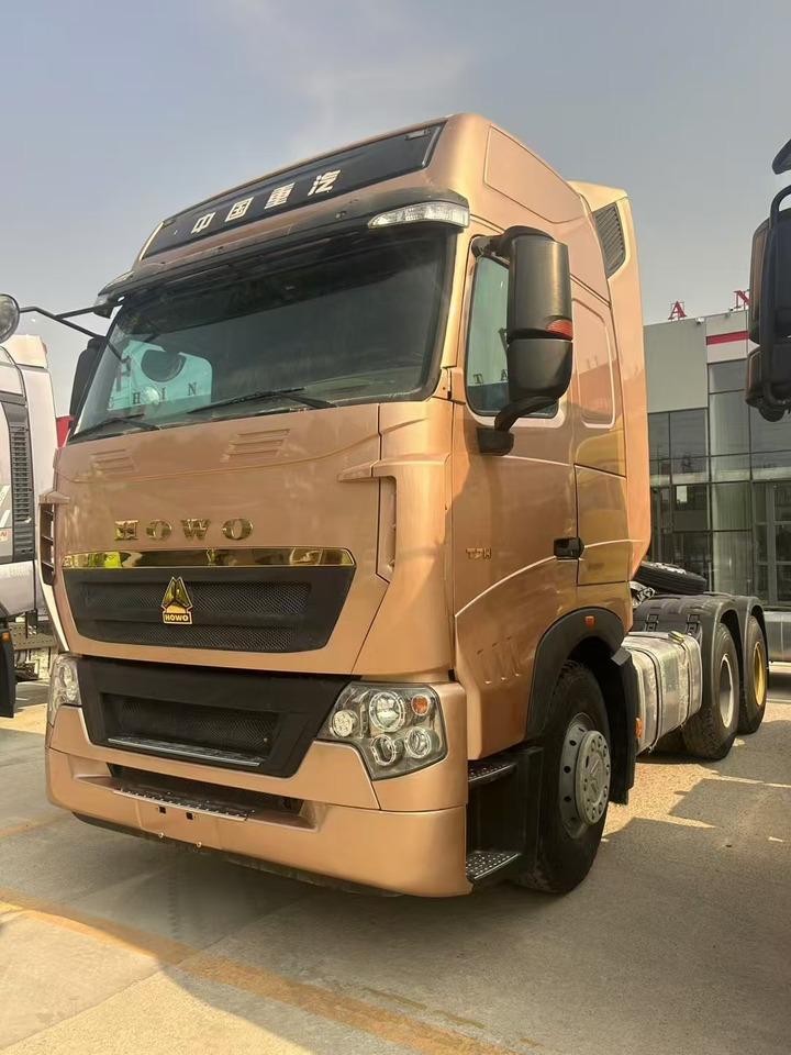 HOWO T7H - شاحنة جرار: صور 1 HOWO T7H - شاحنة جرار: صور 1