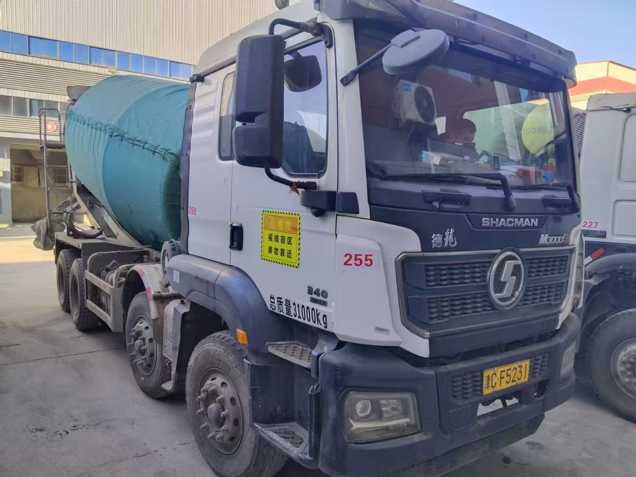 SHACMAN M3000 - آلات البناء: صور 1 SHACMAN M3000 - آلات البناء: صور 1