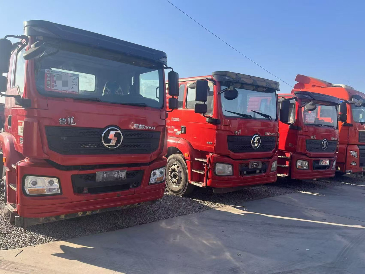 SHACMAN M3000 - شاحنة جرار: صور 1 SHACMAN M3000 - شاحنة جرار: صور 1