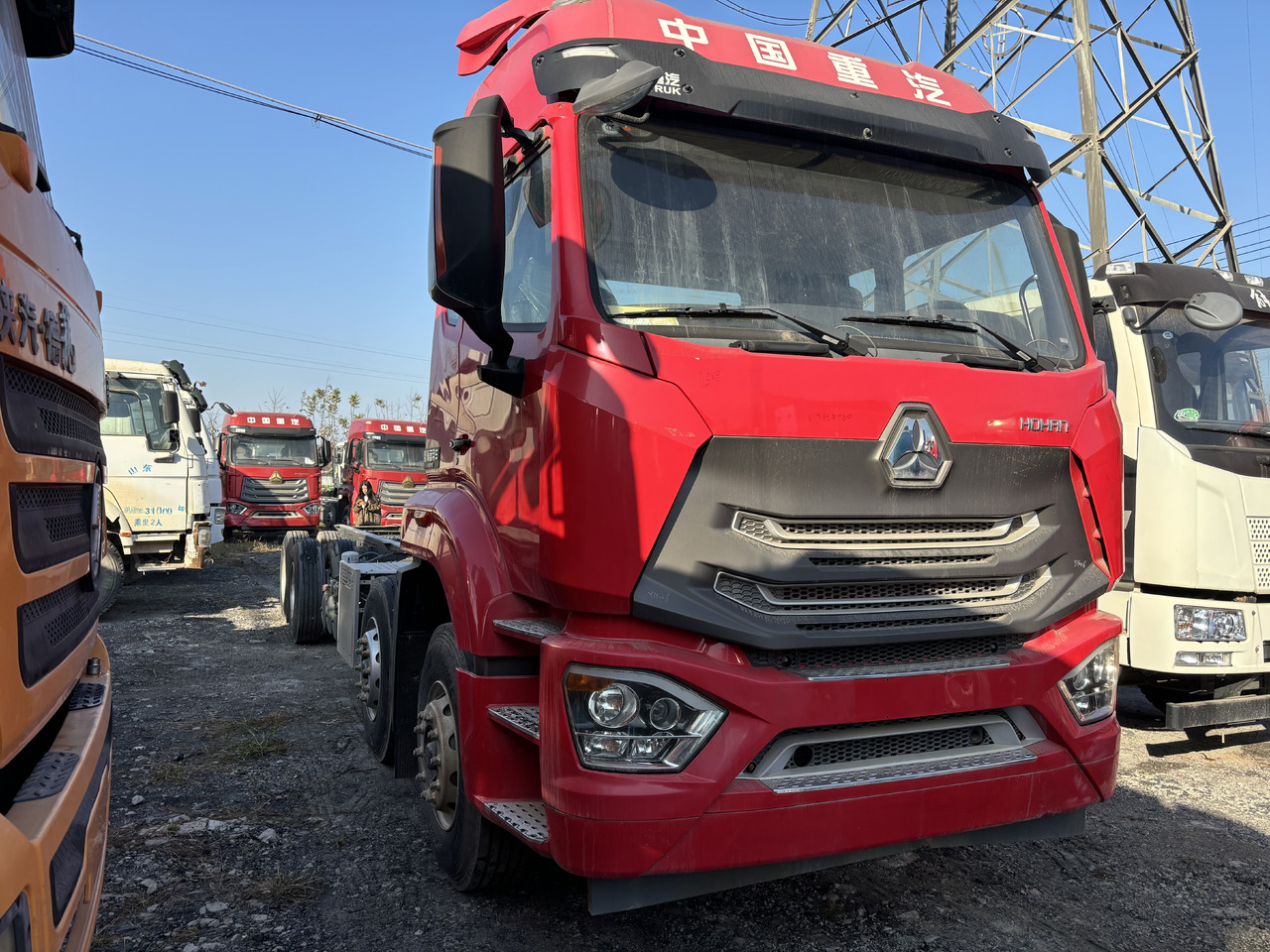 SINOTRUCK HAOHAN N7 - شاحنة جرار: صور 1 SINOTRUCK HAOHAN N7 - شاحنة جرار: صور 1