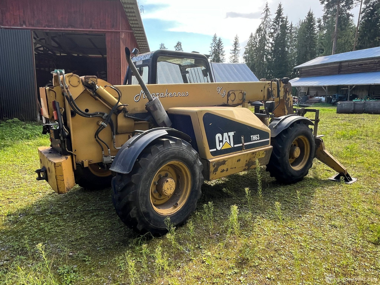 Caterpillar TH63, kurottaja piikeillä ja kauhalla, 2002, Loppi - الآلات والماكينات الزراعية: صور 5 Caterpillar TH63, kurottaja piikeillä ja kauhalla, 2002, Loppi - الآلات والماكينات الزراعية: صور 5