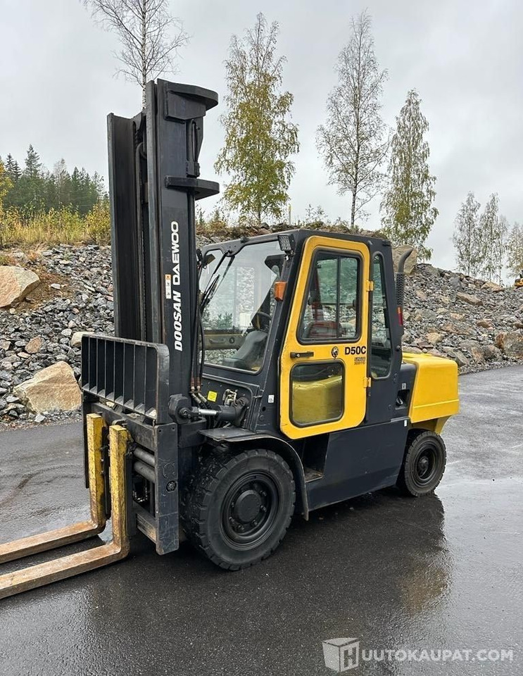 Doosan Daewoo D50-C2, 2007, 4 900 h dieseltrukki, Lempäälä - آلات البناء: صور 1 Doosan Daewoo D50-C2, 2007, 4 900 h dieseltrukki, Lempäälä - آلات البناء: صور 1