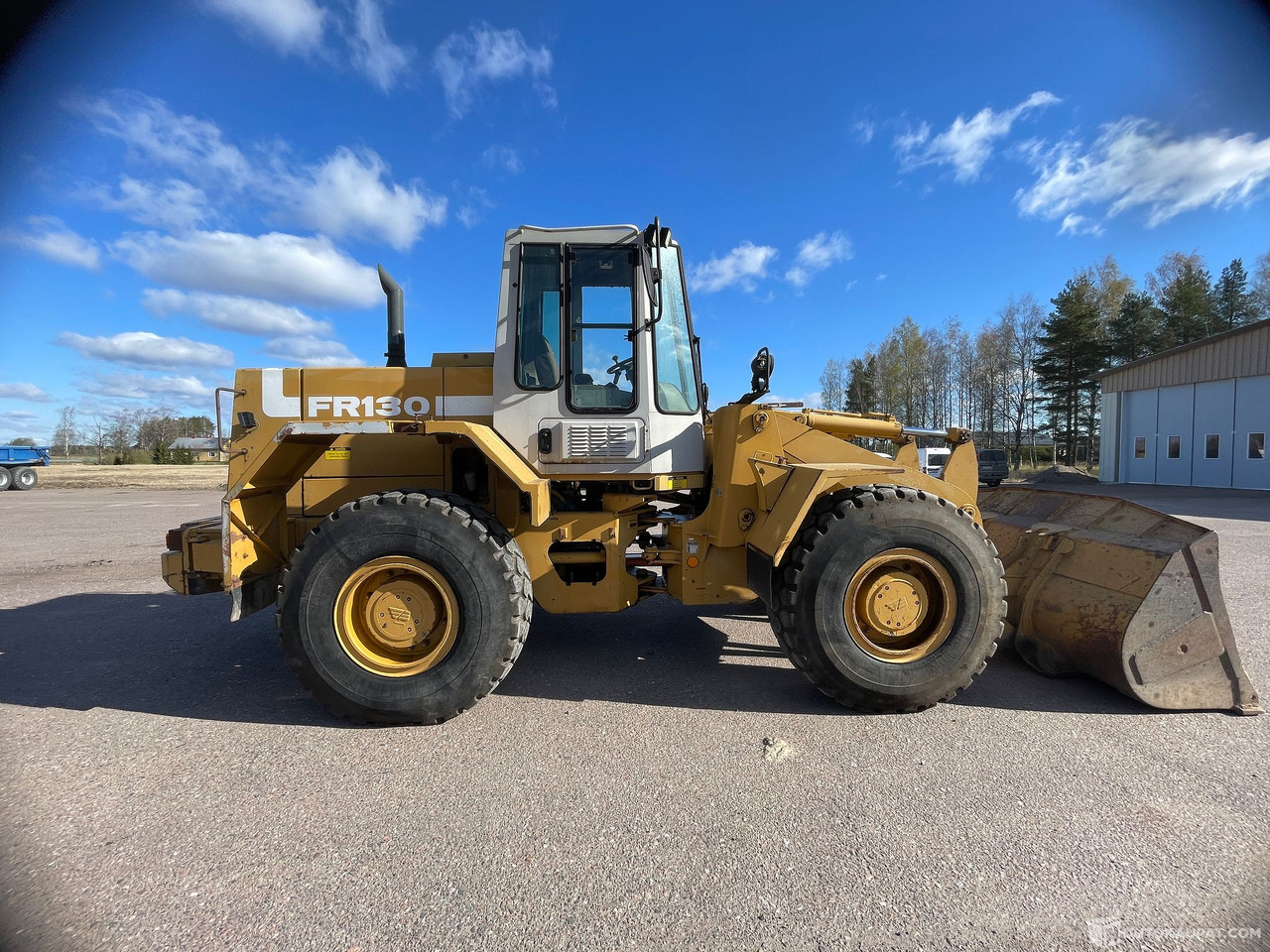 Fiat-Allis FR 130, 1991 Pyöräkuormaaja, Oripää - اللودر بعجل: صور 4 Fiat-Allis FR 130, 1991 Pyöräkuormaaja, Oripää - اللودر بعجل: صور 4