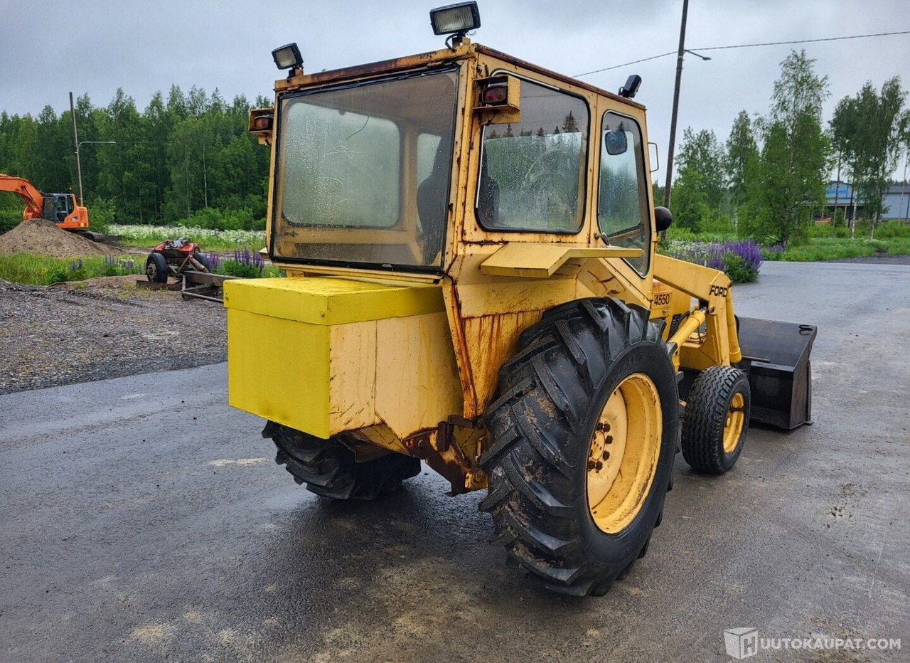 Ford 4550, 1971, Diesel Traktori + etukuormaaja MTK25, Virrat - جرار: صور 3 Ford 4550, 1971, Diesel Traktori + etukuormaaja MTK25, Virrat - جرار: صور 3
