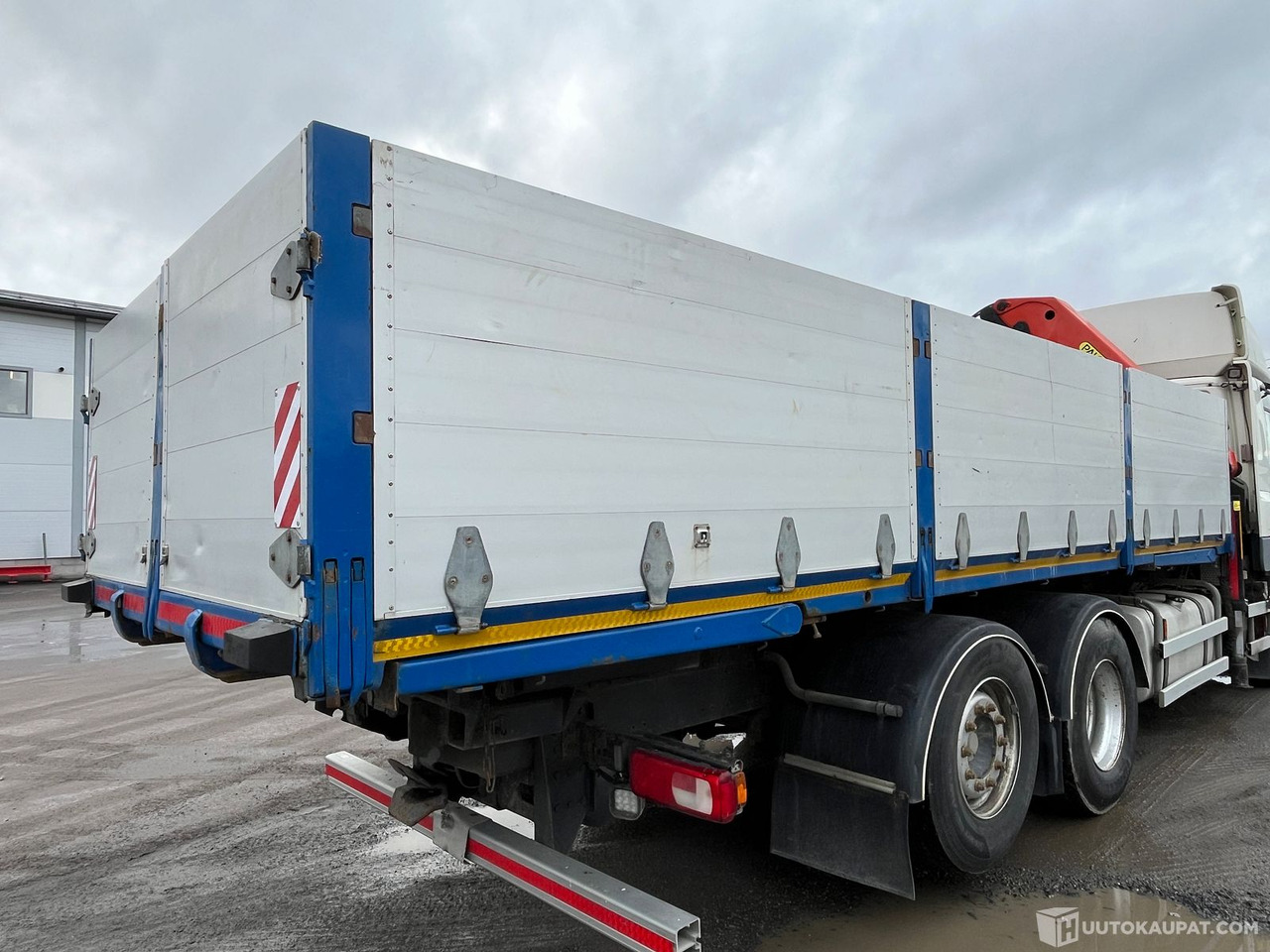 Jalkalava/vaihtolava + Palfinger PK 17000, Kangasala - جسم الشاحنة المسطحة: صور 1 Jalkalava/vaihtolava + Palfinger PK 17000, Kangasala - جسم الشاحنة المسطحة: صور 1