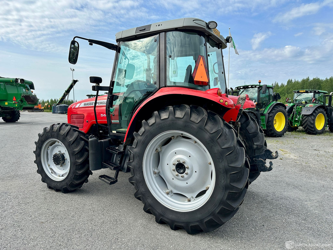 Massey Ferguson 5445, 2006, 4.4 l, 1 350 h, Lempäälä - الآلات والماكينات الزراعية: صور 3 Massey Ferguson 5445, 2006, 4.4 l, 1 350 h, Lempäälä - الآلات والماكينات الزراعية: صور 3