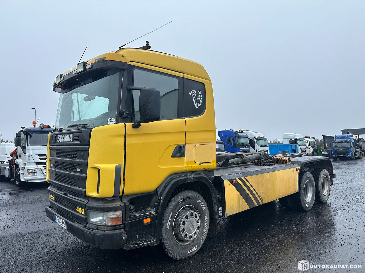 Scania 124, 1996, Pirkkala - شاحنة ذات الخطاف: صور 1 Scania 124, 1996, Pirkkala - شاحنة ذات الخطاف: صور 1