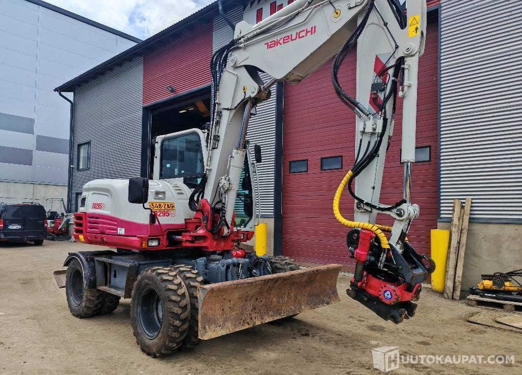 Takeuchi TB295W, 2014, 11 000 h Kaivinkone, Kerava - آلات البناء: صور 4 Takeuchi TB295W, 2014, 11 000 h Kaivinkone, Kerava - آلات البناء: صور 4