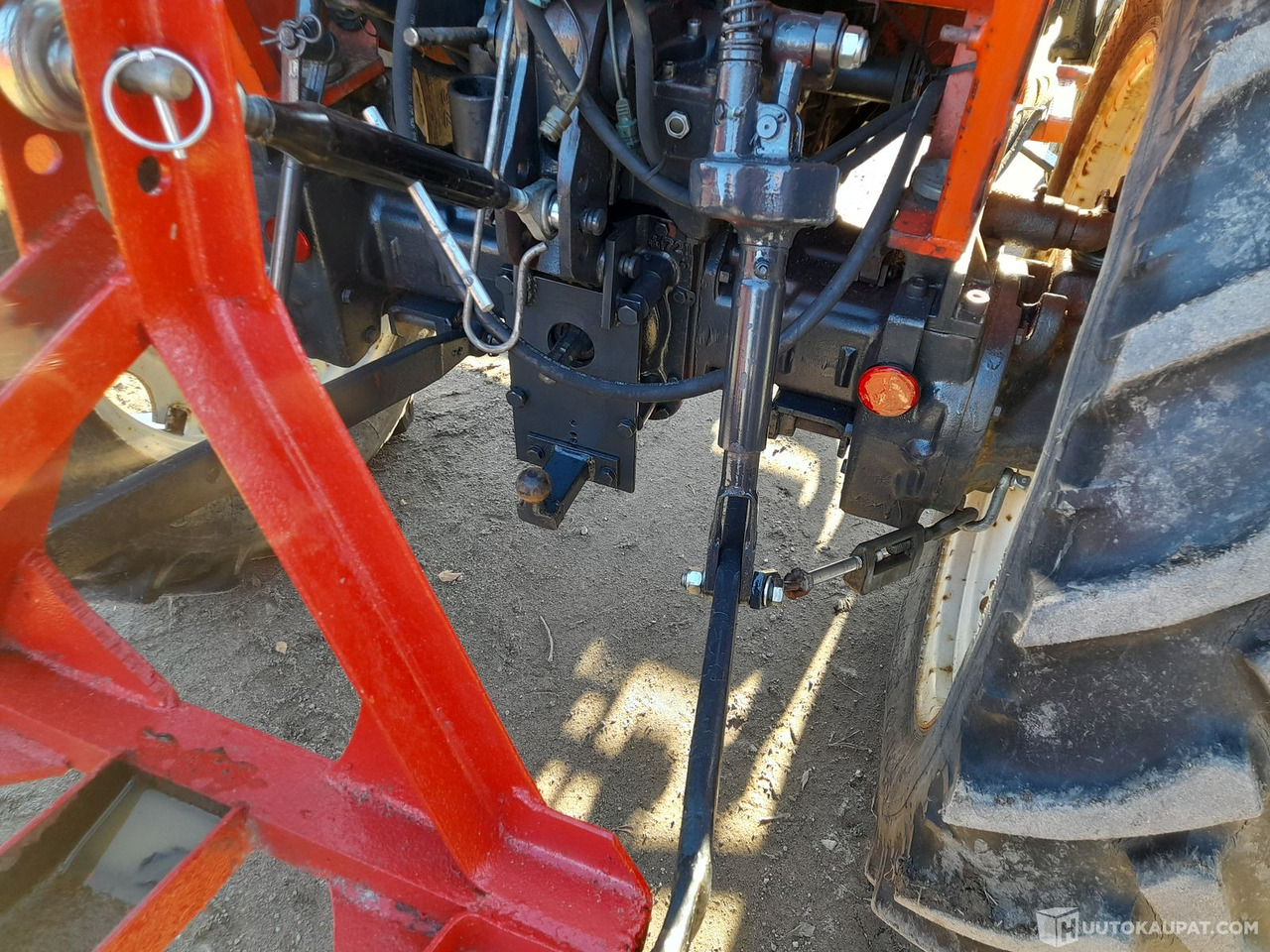 جرار Traktori Valmet 504 1984 etukuormaajalla. Katso videot! MTK25, Forssa: صور 13
