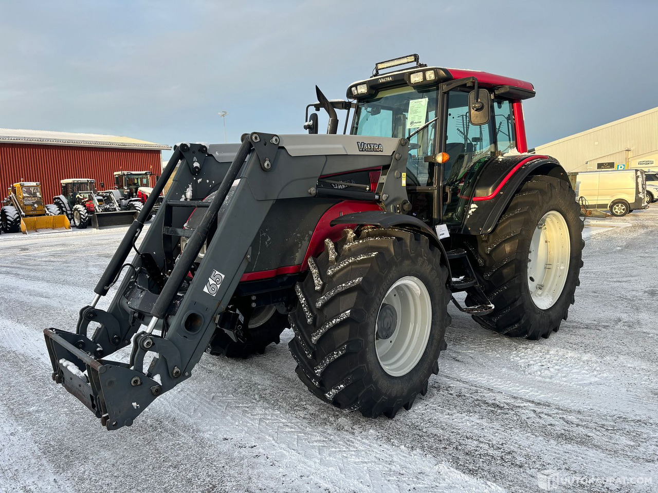 Valtra T131H kuormaajalla.Todella siisti ja vähän ajettu!, 2008 MTK25, Tornio - جرار: صور 1 Valtra T131H kuormaajalla.Todella siisti ja vähän ajettu!, 2008 MTK25, Tornio - جرار: صور 1