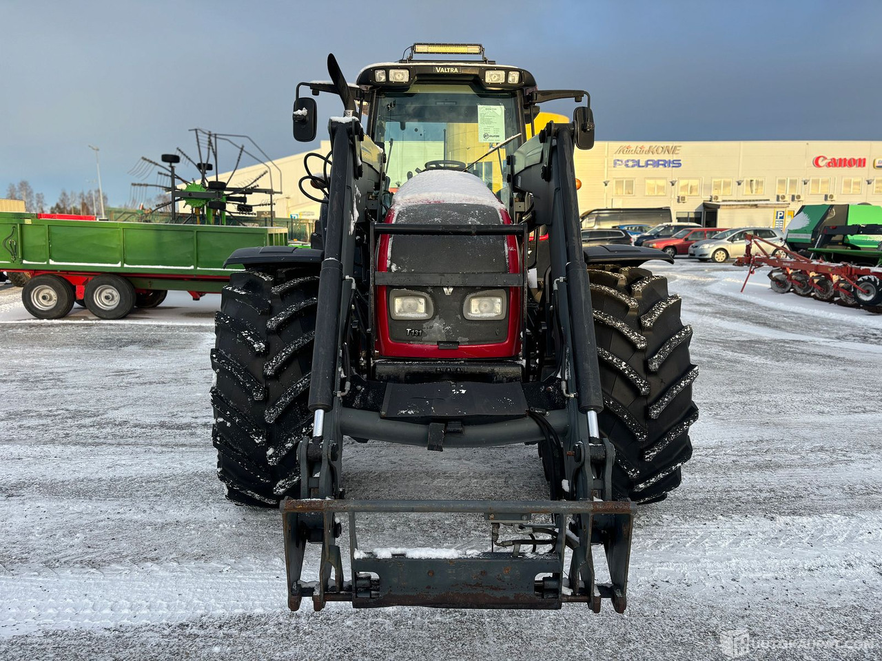 Valtra T131H kuormaajalla.Todella siisti ja vähän ajettu!, 2008 MTK25, Tornio - جرار: صور 3 Valtra T131H kuormaajalla.Todella siisti ja vähän ajettu!, 2008 MTK25, Tornio - جرار: صور 3