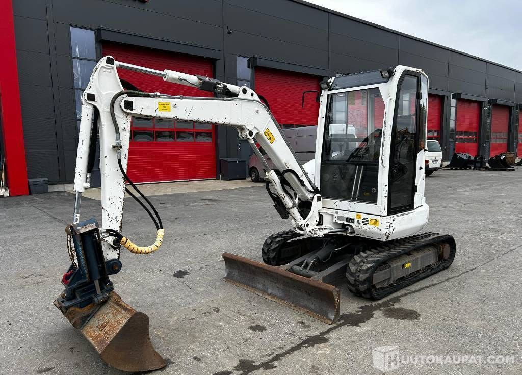 Volvo ECR 38 / Kallistuvaliitin, Uudet telat!, 2012, 3 245 h Kaivinkone, Ilmajoki - حفارة مصغرة: صور 3 Volvo ECR 38 / Kallistuvaliitin, Uudet telat!, 2012, 3 245 h Kaivinkone, Ilmajoki - حفارة مصغرة: صور 3