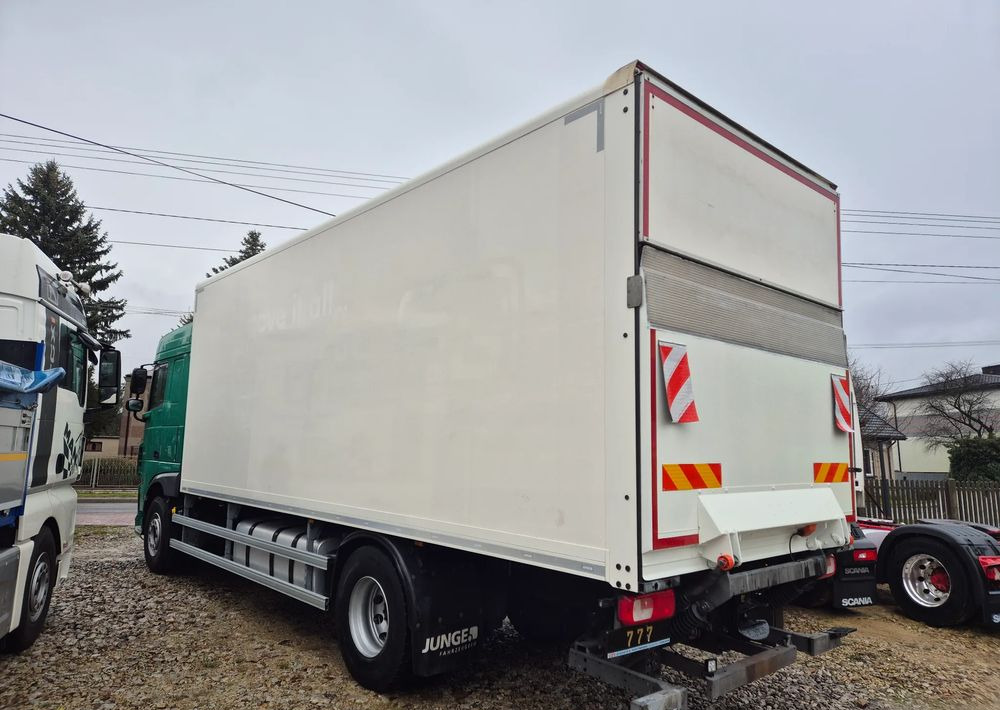 DAF XF ORYGINALNY PRZEBIEG z Niemiec / TANDEM ZESTAW PRZEJAZDOWY Z WINDĄ - بصندوق مغلق شاحنة: صور 3 DAF XF ORYGINALNY PRZEBIEG z Niemiec / TANDEM ZESTAW PRZEJAZDOWY Z WINDĄ - بصندوق مغلق شاحنة: صور 3