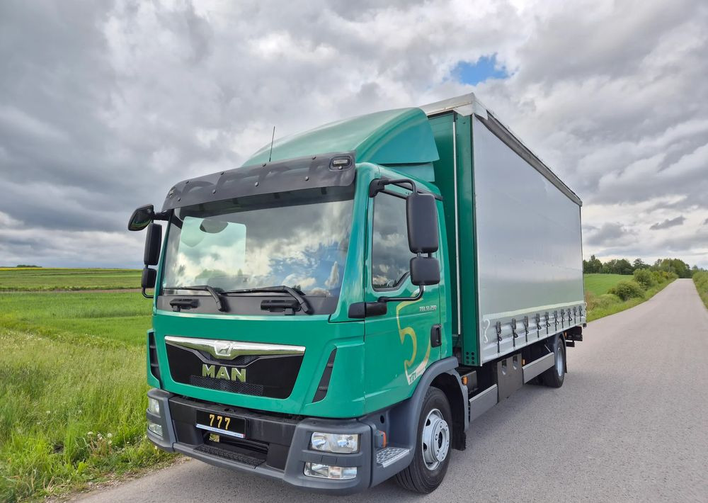 MAN TGL 12.250 6.2m AUTOMAT KLIMA z Niemiec ESP nowe opony EURO 6 / 4.75 rozstaw / zawiesie na wózek widłowy / TOP STAN / okazja nauka jazdy MOŻLIWOŚĆ DOSTOSOWANIA 12t - شاحنة ستارة: صور 3 MAN TGL 12.250 6.2m AUTOMAT KLIMA z Niemiec ESP nowe opony EURO 6 / 4.75 rozstaw / zawiesie na wózek widłowy / TOP STAN / okazja nauka jazdy MOŻLIWOŚĆ DOSTOSOWANIA 12t - شاحنة ستارة: صور 3