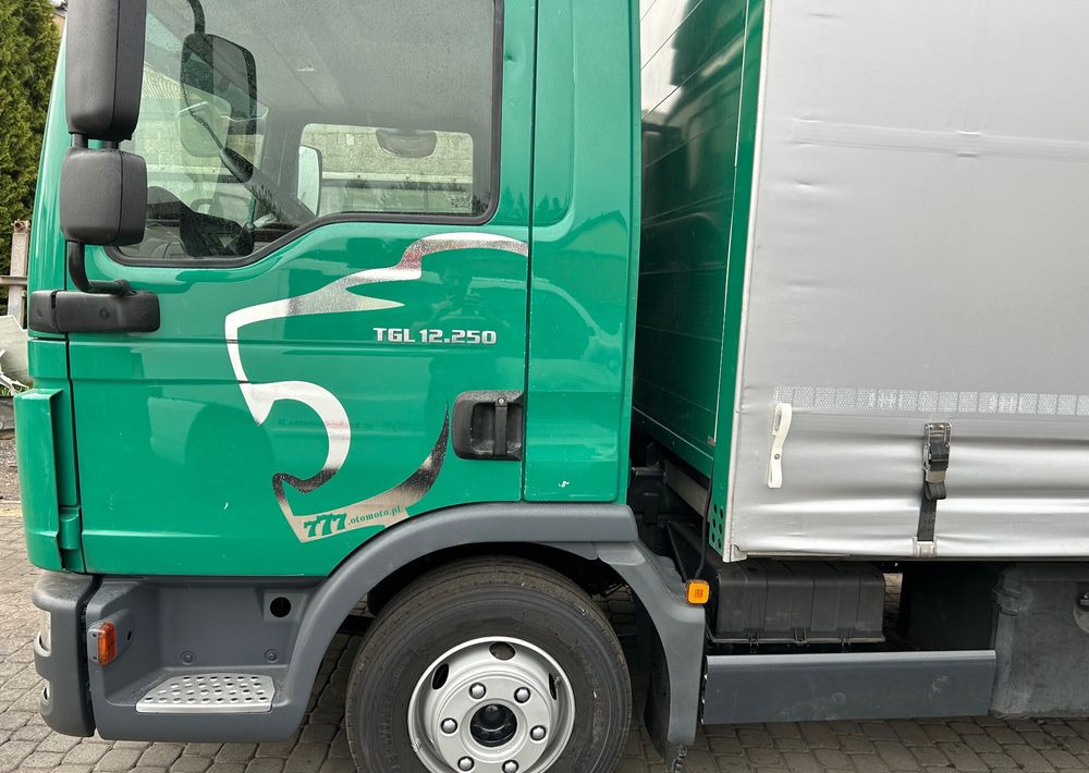 MAN TGL 12.250 6.2m AUTOMAT KLIMA z Niemiec ESP nowe opony EURO 6 / 4.75 rozstaw / zawiesie na wózek widłowy / TOP STAN / okazja nauka jazdy MOŻLIWOŚĆ DOSTOSOWANIA 12t - شاحنة ستارة: صور 5 MAN TGL 12.250 6.2m AUTOMAT KLIMA z Niemiec ESP nowe opony EURO 6 / 4.75 rozstaw / zawiesie na wózek widłowy / TOP STAN / okazja nauka jazdy MOŻLIWOŚĆ DOSTOSOWANIA 12t - شاحنة ستارة: صور 5