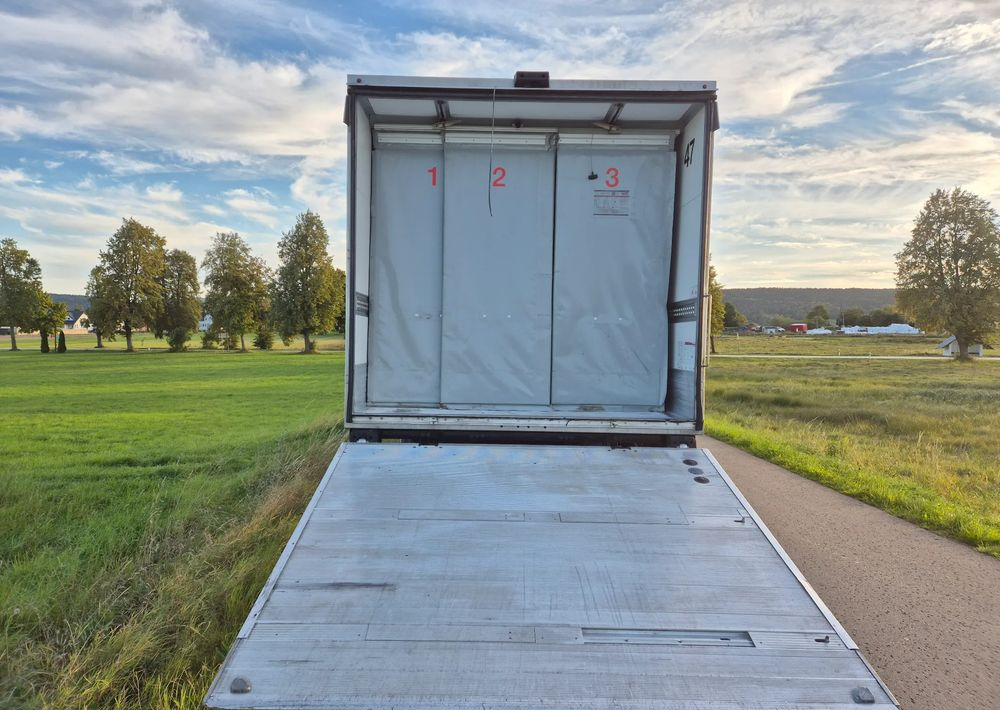 MAN TGM 15.250 7.5m winda AUTOMAT KLIMA z Niemiec EURO 6 / CHŁODNIA T-1000R THERMOKING - مبردة شاحنة: صور 5 MAN TGM 15.250 7.5m winda AUTOMAT KLIMA z Niemiec EURO 6 / CHŁODNIA T-1000R THERMOKING - مبردة شاحنة: صور 5