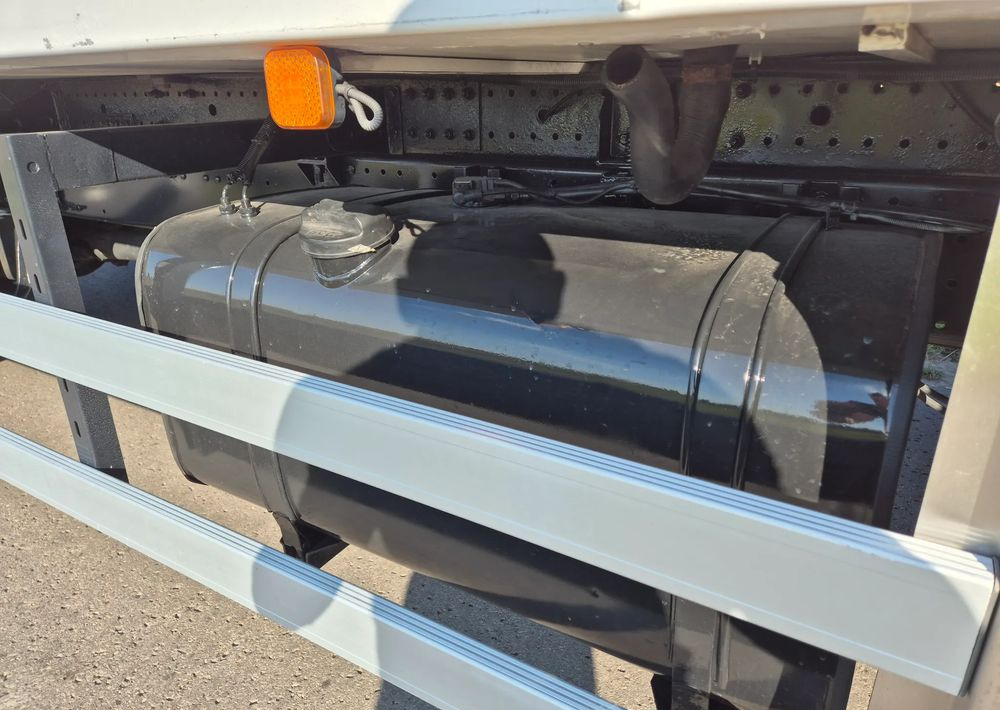 مبردة شاحنة MAN TGM 18.250 Carrier 1950 D/E z Holandii / TOP STAN / 7.5m / 18 palet / winda + drzwi boczne / OKAZJA: صور 19