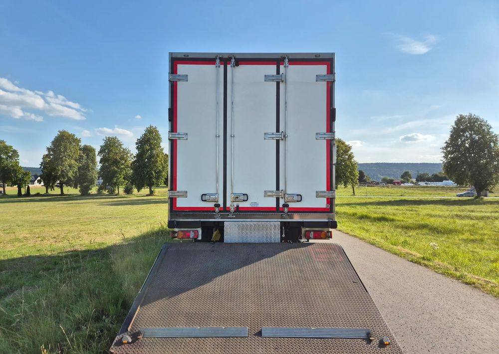 مبردة شاحنة MAN TGM 18.250 Carrier 1950 D/E z Holandii / TOP STAN / 7.5m / 18 palet / winda + drzwi boczne / OKAZJA: صور 12