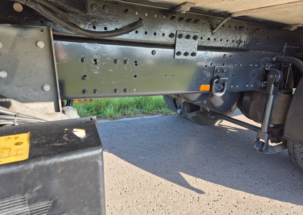 مبردة شاحنة MAN TGM 18.250 Carrier 1950 D/E z Holandii / TOP STAN / 7.5m / 18 palet / winda + drzwi boczne / OKAZJA: صور 8