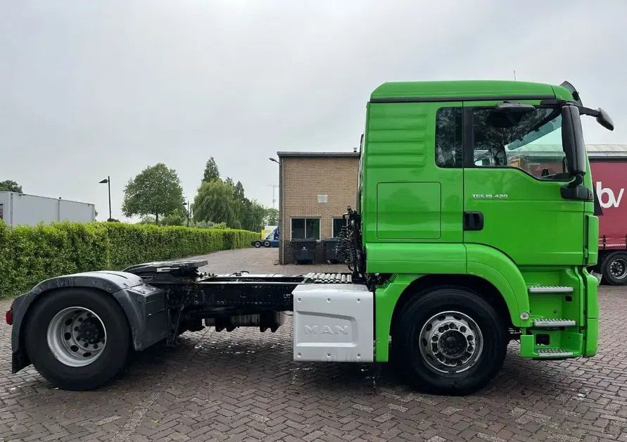 MAN TGS 18.420 NAUKA JAZDY POLIFT ELKA AUTOMAT 4x2 STANDARD 315/70r22.5 SUPER STAN TGX 470 460 420 430 500 510 400 360 410 - شاحنة جرار: صور 5 MAN TGS 18.420 NAUKA JAZDY POLIFT ELKA AUTOMAT 4x2 STANDARD 315/70r22.5 SUPER STAN TGX 470 460 420 430 500 510 400 360 410 - شاحنة جرار: صور 5