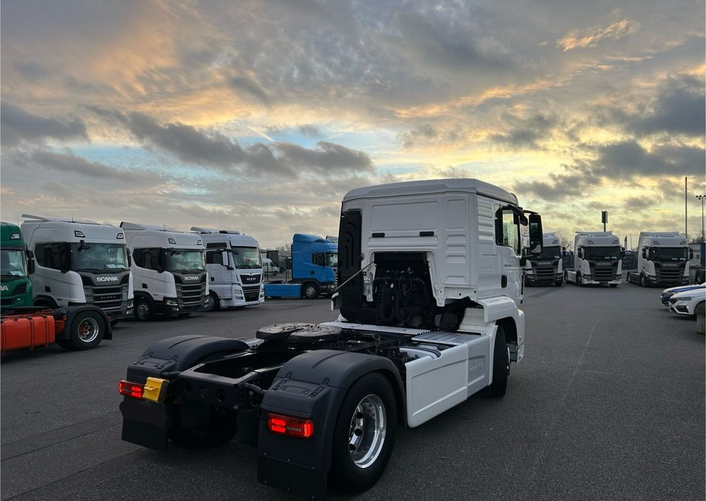 MAN TGS 18.500 TOP1 NAUKA JAZDY POLIFT ELKA AUTOMAT 4x2 STANDARD 315/70r22.5 SUPER STAN TGX 470 460 420 430 500 510 400 360 410 - شاحنة جرار: صور 2 MAN TGS 18.500 TOP1 NAUKA JAZDY POLIFT ELKA AUTOMAT 4x2 STANDARD 315/70r22.5 SUPER STAN TGX 470 460 420 430 500 510 400 360 410 - شاحنة جرار: صور 2