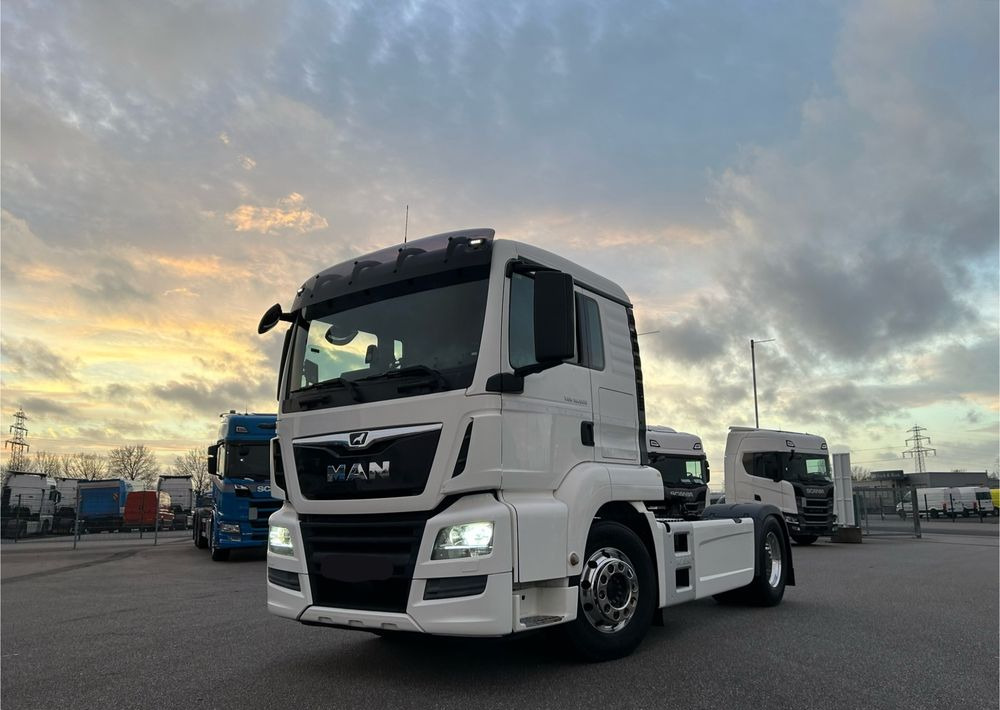 MAN TGS 18.500 TOP1 NAUKA JAZDY POLIFT ELKA AUTOMAT 4x2 STANDARD 315/70r22.5 SUPER STAN TGX 470 460 420 430 500 510 400 360 410 - شاحنة جرار: صور 3 MAN TGS 18.500 TOP1 NAUKA JAZDY POLIFT ELKA AUTOMAT 4x2 STANDARD 315/70r22.5 SUPER STAN TGX 470 460 420 430 500 510 400 360 410 - شاحنة جرار: صور 3