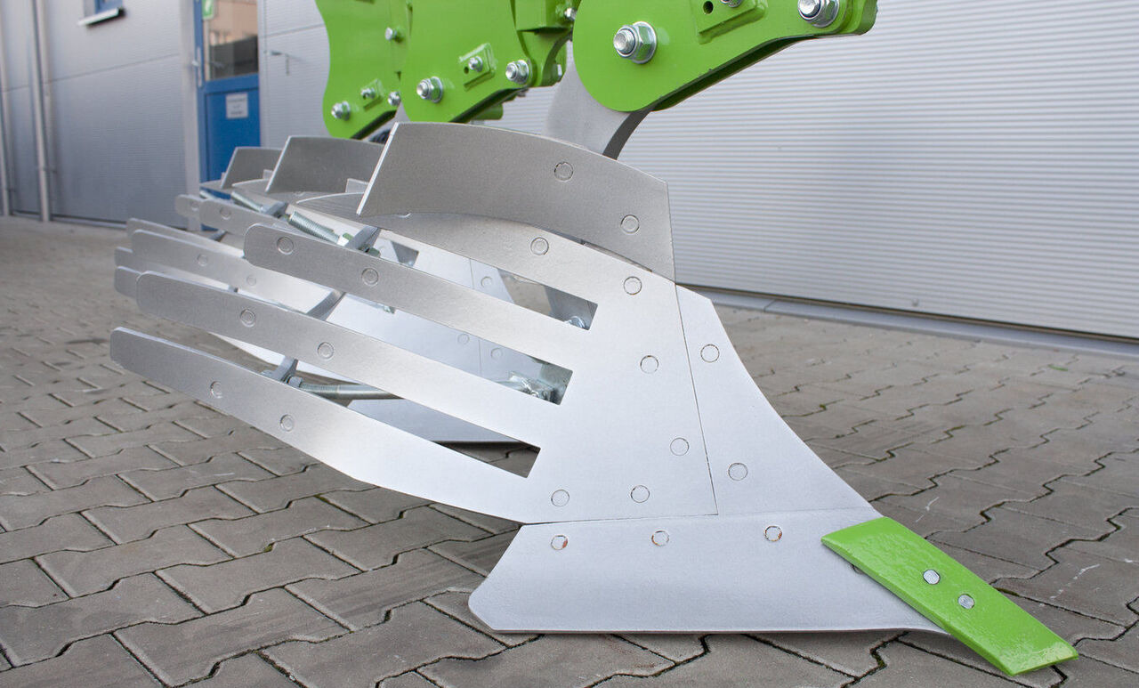 Bomet U064 3, korpus: 30-38-45cm, 0,90/1,14/1,35m Leo - محراث: صور 4 Bomet U064 3, korpus: 30-38-45cm, 0,90/1,14/1,35m Leo - محراث: صور 4