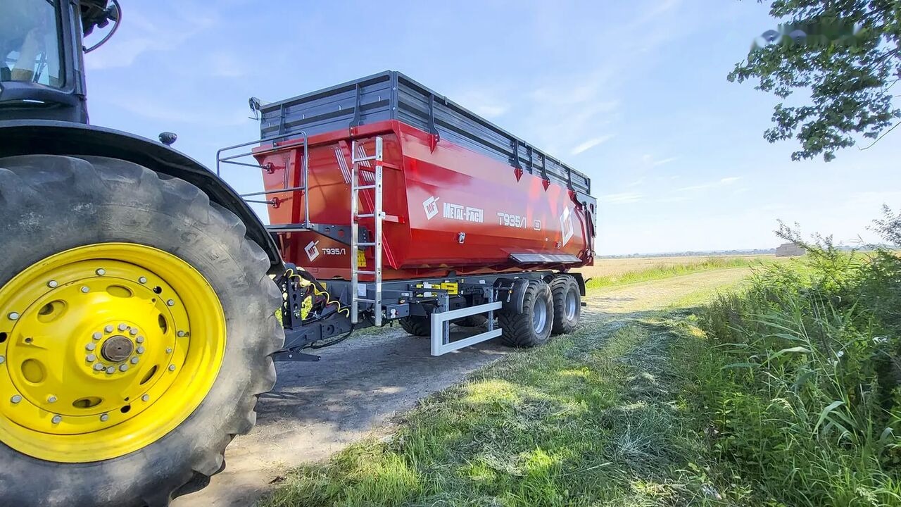 Metal-Fach Przyczepa skorupowa tandem T935/1 – 18t - المقطورة الزراعية: صور 5 Metal-Fach Przyczepa skorupowa tandem T935/1 – 18t - المقطورة الزراعية: صور 5