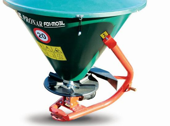 Pronar FD1-M03 - آلة رش الأسمدة: صور 1 Pronar FD1-M03 - آلة رش الأسمدة: صور 1