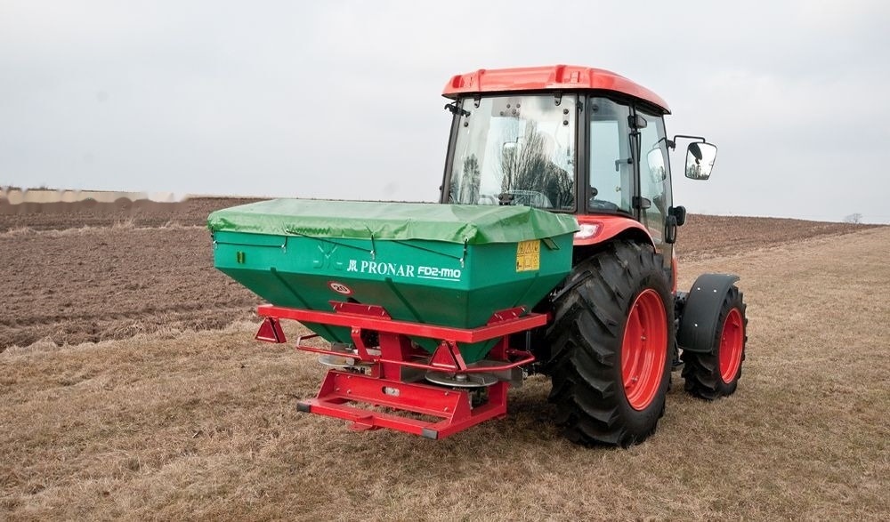 Pronar FD2-M10 - آلة رش الأسمدة: صور 1 Pronar FD2-M10 - آلة رش الأسمدة: صور 1