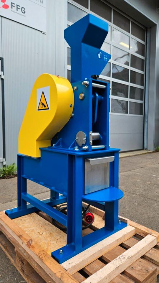 Labor BACKENBRECHER JC 200 - كسارة فكية: صور 1 Labor BACKENBRECHER JC 200 - كسارة فكية: صور 1