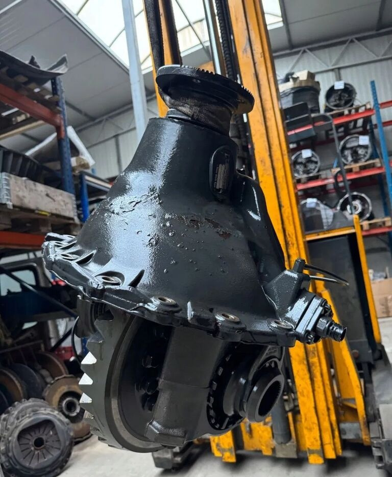 Mercedes-Benz ACTROS MP 4 2,411 R440-13 truck - المحور الخلفي - شاحنة: صور 4 Mercedes-Benz ACTROS MP 4 2,411 R440-13 truck - المحور الخلفي - شاحنة: صور 4