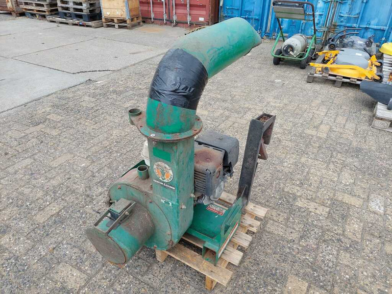 Billy Goat truckloader - جرار بعجلتين: صور 1 Billy Goat truckloader - جرار بعجلتين: صور 1