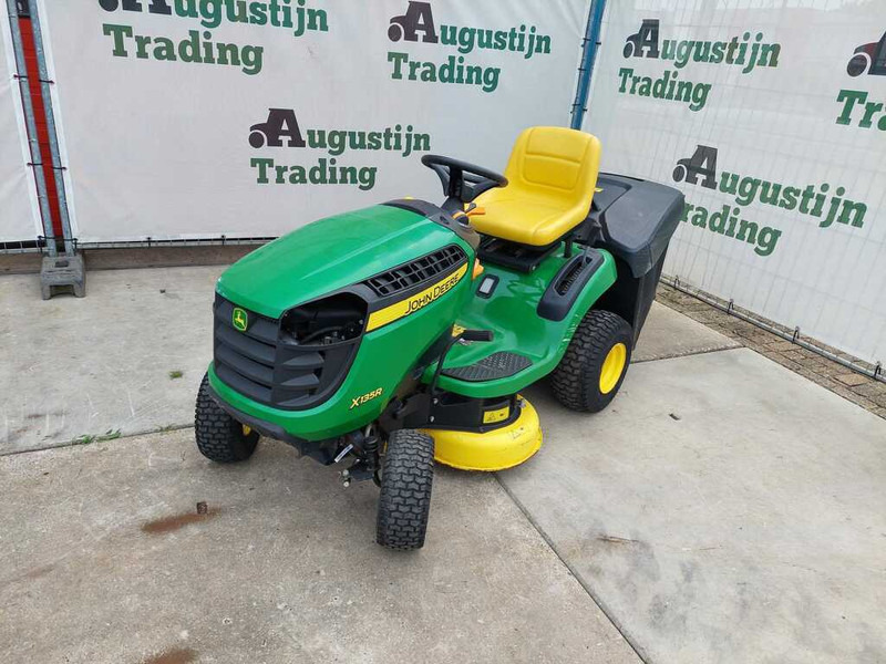 John Deere X 135R - جزازة المروج: صور 5 John Deere X 135R - جزازة المروج: صور 5