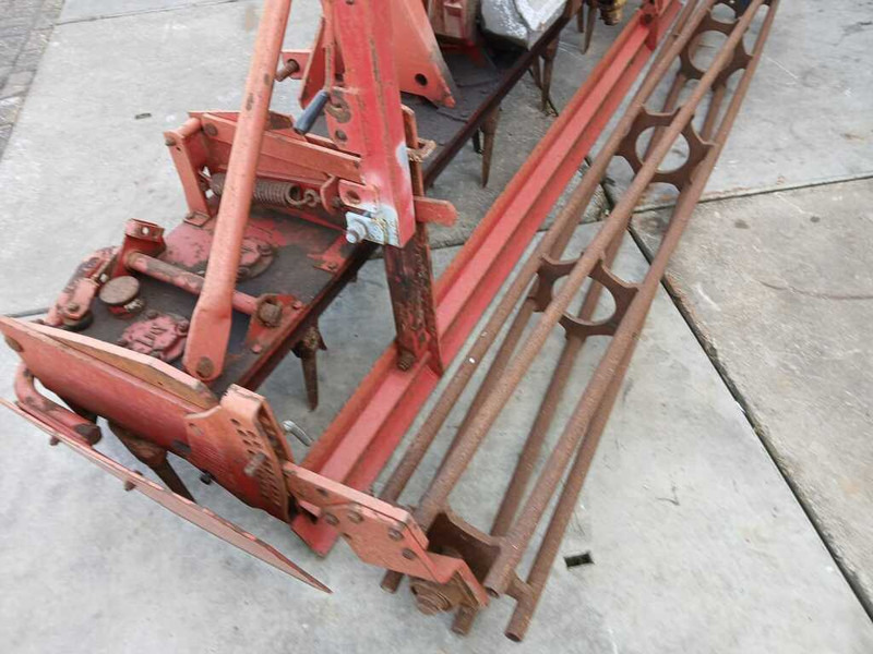 Lely Lelyterra 300-22 - مسلفة القوة: صور 3 Lely Lelyterra 300-22 - مسلفة القوة: صور 3