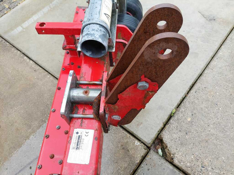 Redexim V groom SV - جرار بعجلتين: صور 3 Redexim V groom SV - جرار بعجلتين: صور 3