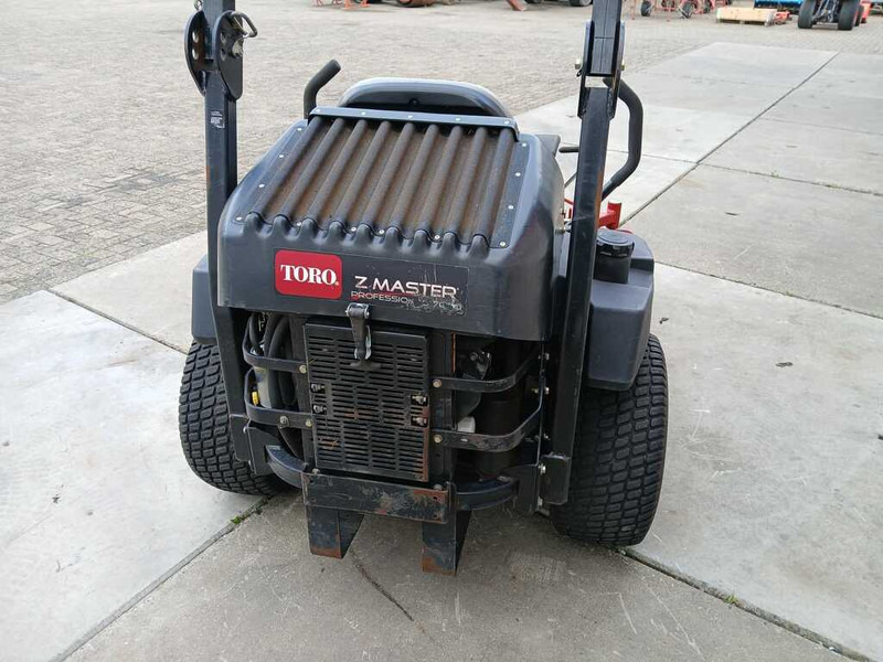 Toro Z master 7200 - جزازة المروج: صور 3 Toro Z master 7200 - جزازة المروج: صور 3