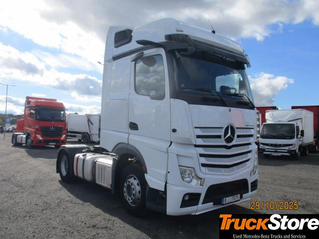 Mercedes-Benz Actros 1845 LS - شاحنة جرار: صور 1 Mercedes-Benz Actros 1845 LS - شاحنة جرار: صور 1