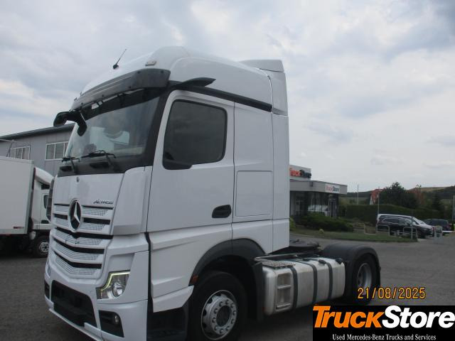 Mercedes-Benz Actros 1845 LS - شاحنة جرار: صور 1 Mercedes-Benz Actros 1845 LS - شاحنة جرار: صور 1