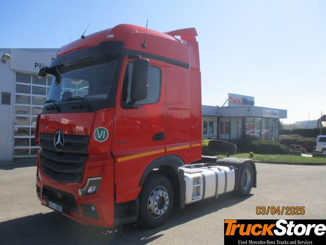 Mercedes-Benz Actros 1845 LS - شاحنة جرار: صور 1 Mercedes-Benz Actros 1845 LS - شاحنة جرار: صور 1