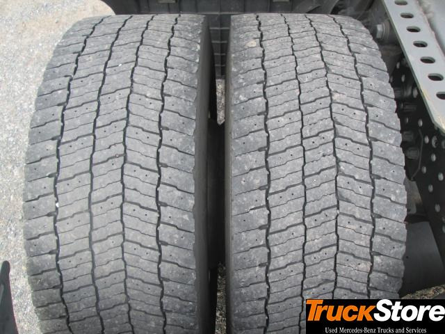 Mercedes-Benz Actros 1845 LS - شاحنة جرار: صور 2 Mercedes-Benz Actros 1845 LS - شاحنة جرار: صور 2