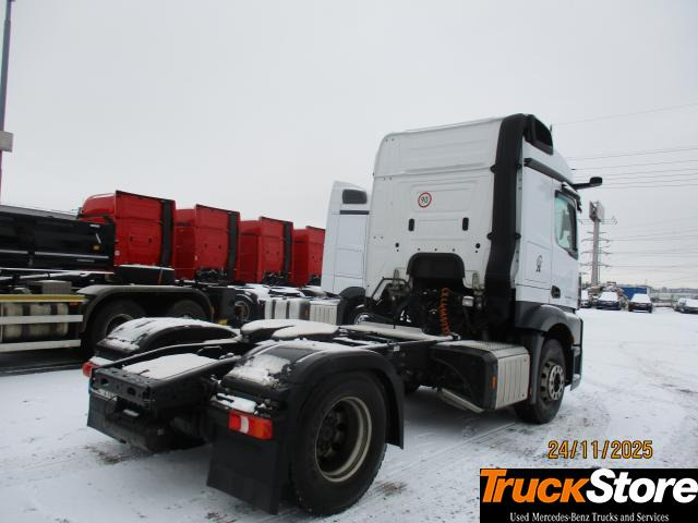 Mercedes-Benz Actros 1848 LS - شاحنة جرار: صور 3 Mercedes-Benz Actros 1848 LS - شاحنة جرار: صور 3