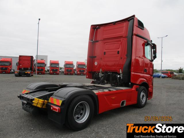 Mercedes-Benz Actros 1848 LS - شاحنة جرار: صور 4 Mercedes-Benz Actros 1848 LS - شاحنة جرار: صور 4