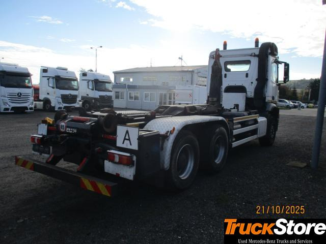 Mercedes-Benz Arocs 2645 L - شاحنة ذات الخطاف: صور 4 Mercedes-Benz Arocs 2645 L - شاحنة ذات الخطاف: صور 4