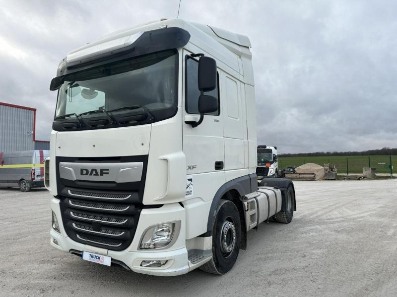 DAF XF 530 - شاحنة جرار: صور 4 DAF XF 530 - شاحنة جرار: صور 4
