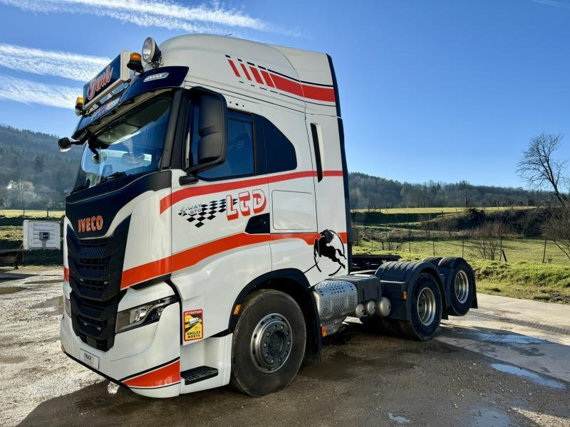 Iveco S-WAY 570 - شاحنة جرار: صور 1 Iveco S-WAY 570 - شاحنة جرار: صور 1