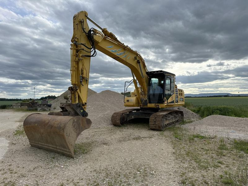 Komatsu PC210LC i - حفارات زحافة: صور 1 Komatsu PC210LC i - حفارات زحافة: صور 1