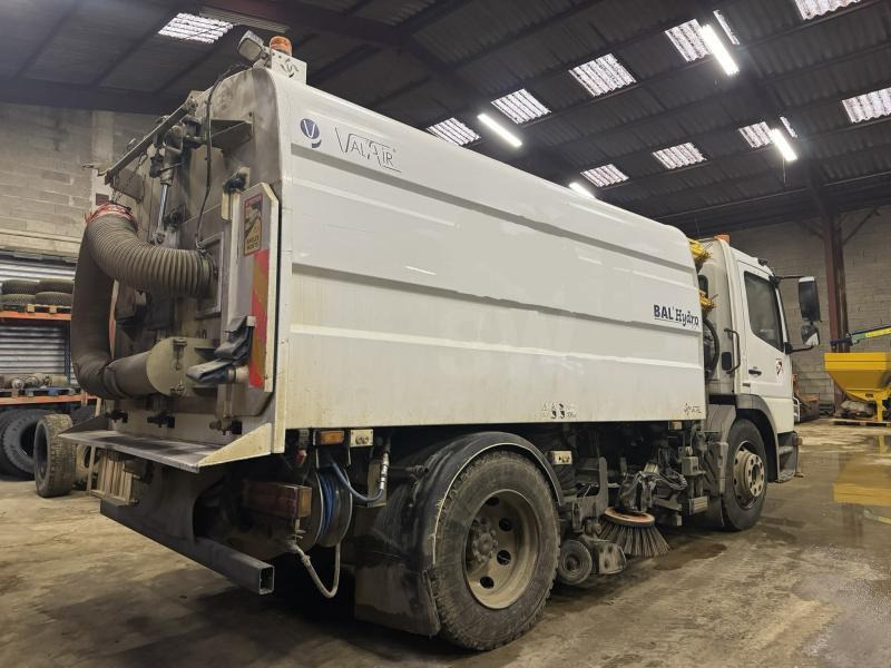 Mercedes Atego 1524 - سياره كنس شوارع: صور 2 Mercedes Atego 1524 - سياره كنس شوارع: صور 2