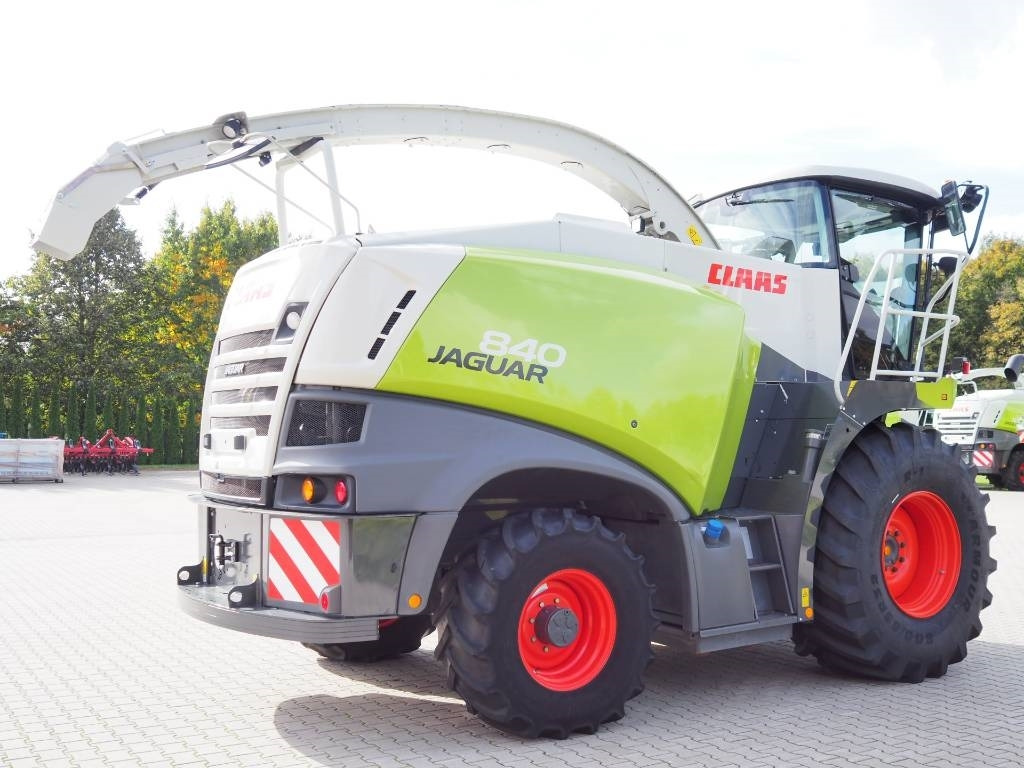 Claas Jaguar 840 4WD - حصادة الأعلاف: صور 3 Claas Jaguar 840 4WD - حصادة الأعلاف: صور 3